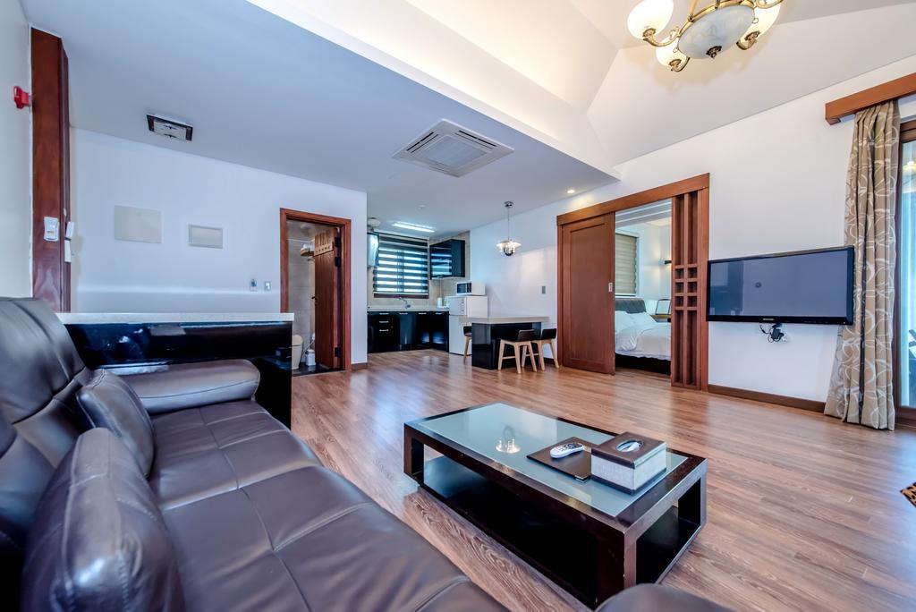 Tisland Resort Taeryun-dong Bagian luar foto