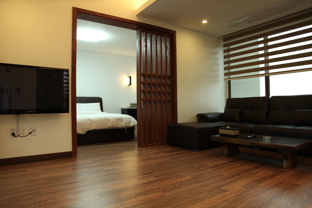 Tisland Resort Taeryun-dong Bagian luar foto