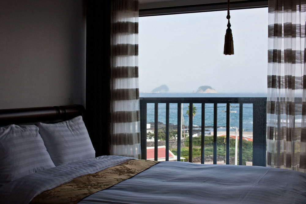 Tisland Resort Taeryun-dong Bagian luar foto